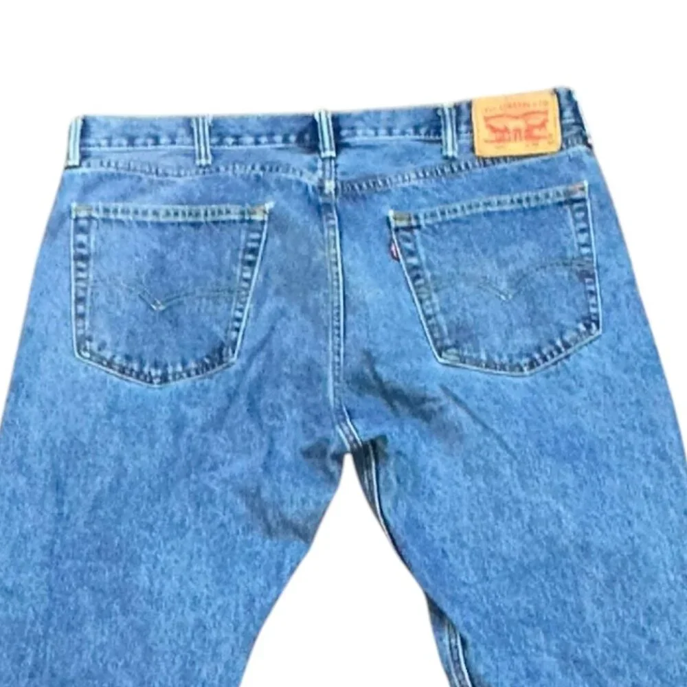 Men's Levi's 505 Medium Wash Denim Jeans Size 38x30‎